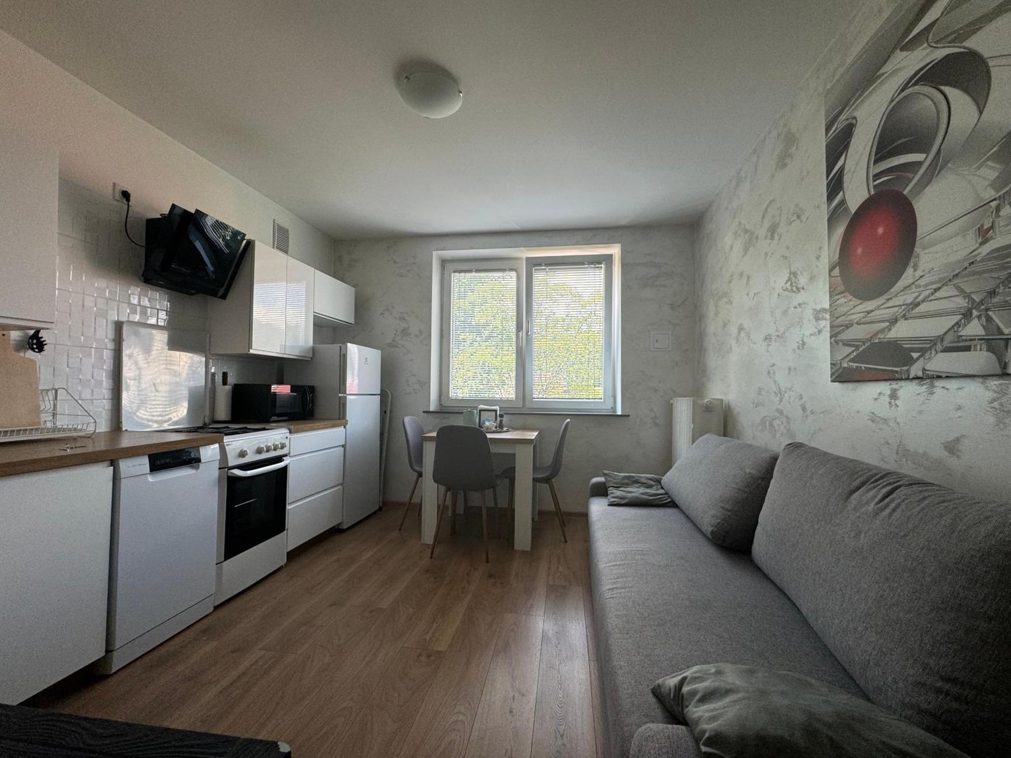 Kalwaryjska Spot Apartment In A Good Location Krakow Exterior photo